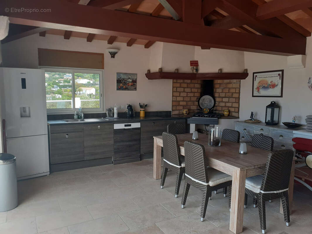 Maison à LES ISSAMBRES