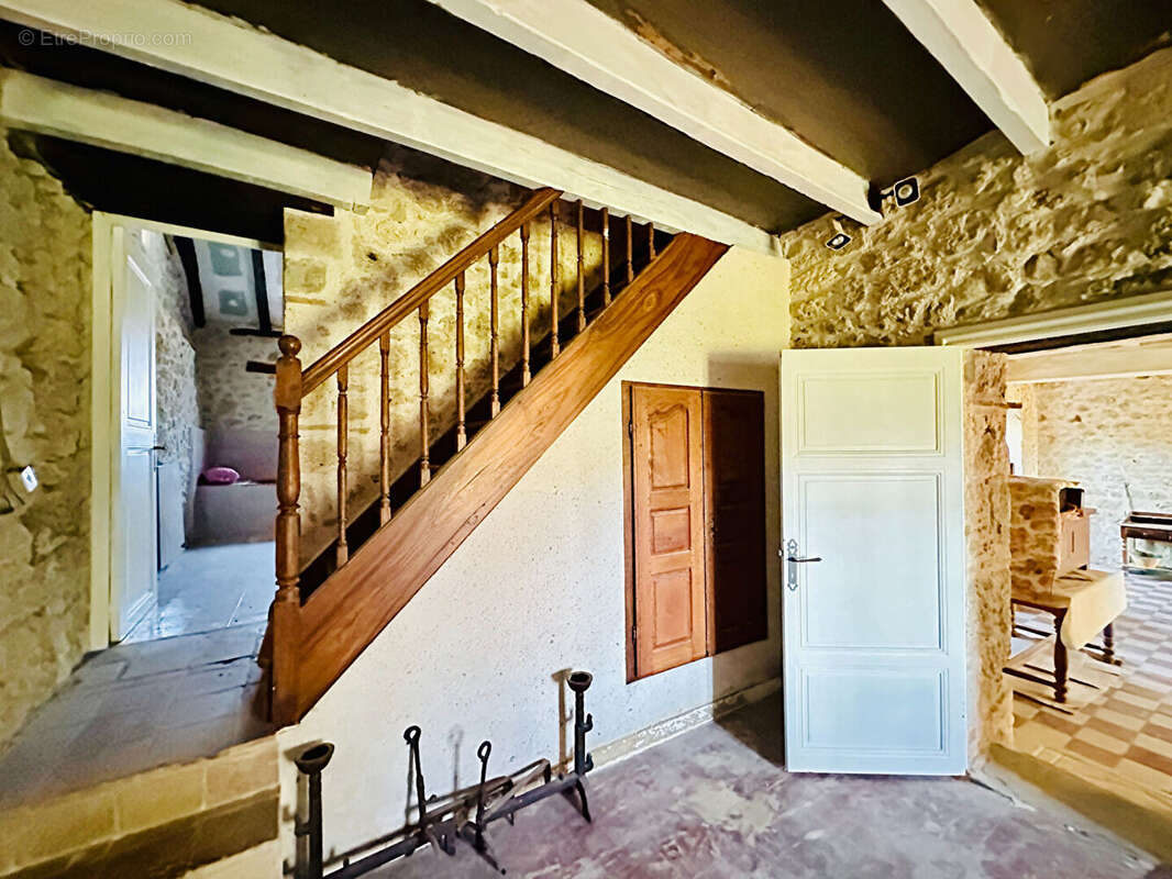 Maison à COURS