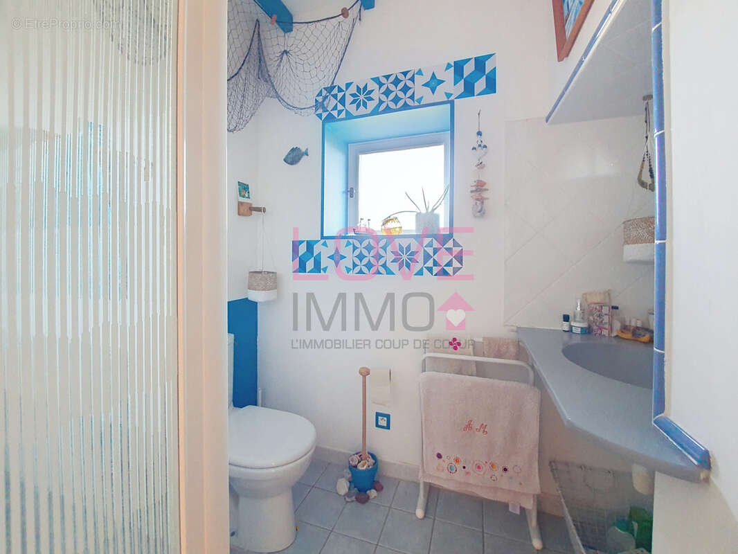 Maison à LA BATIE-MONTGASCON