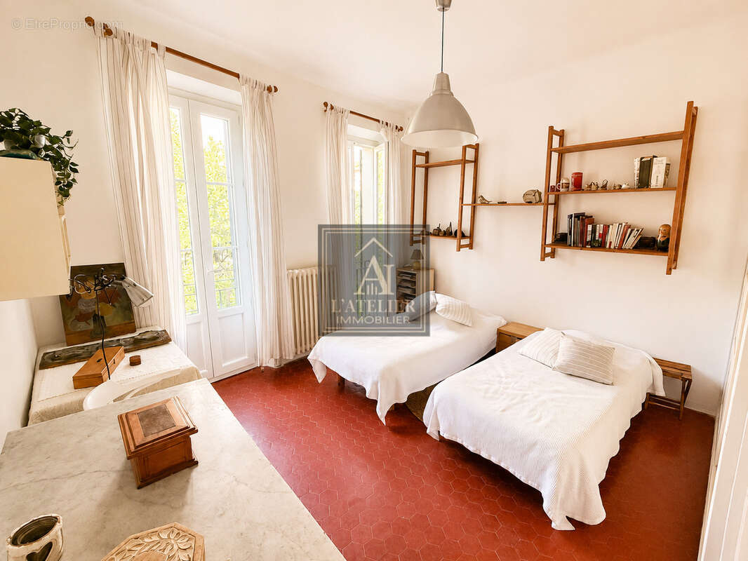 Elégante maison bourgeoise de caractère avec jardin au cœur du Mourillon - photo 9