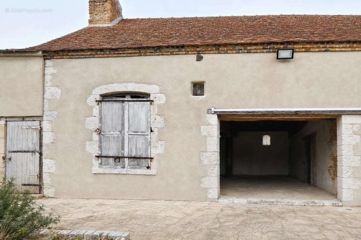 Ferme de 294 m² avec dépendances à Moisy - photo 36