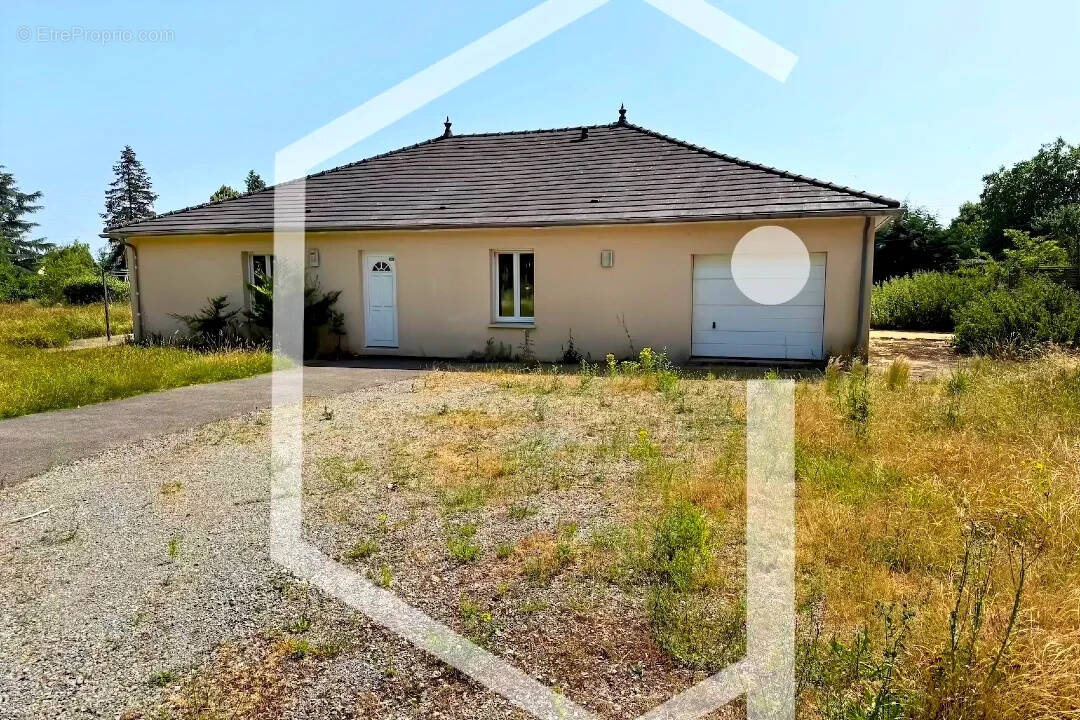 Maison à VARENNES-VAUZELLES