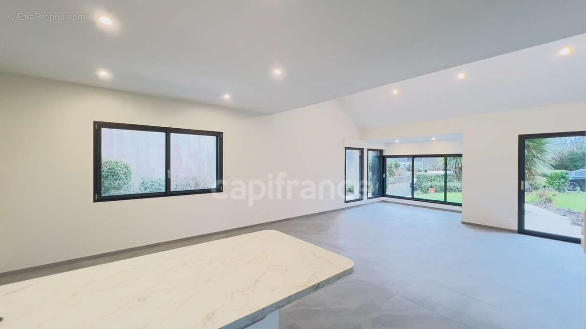 GOURIN (56) – Maison à vendre : 5 pièces, 122 m² habitables, garage, atelier, terrain de 815 m² - photo 9