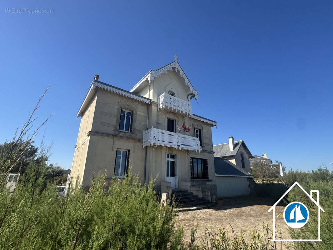Maison 160 m² à Asnelles  - photo 2