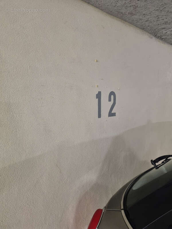Parking à BORDEAUX