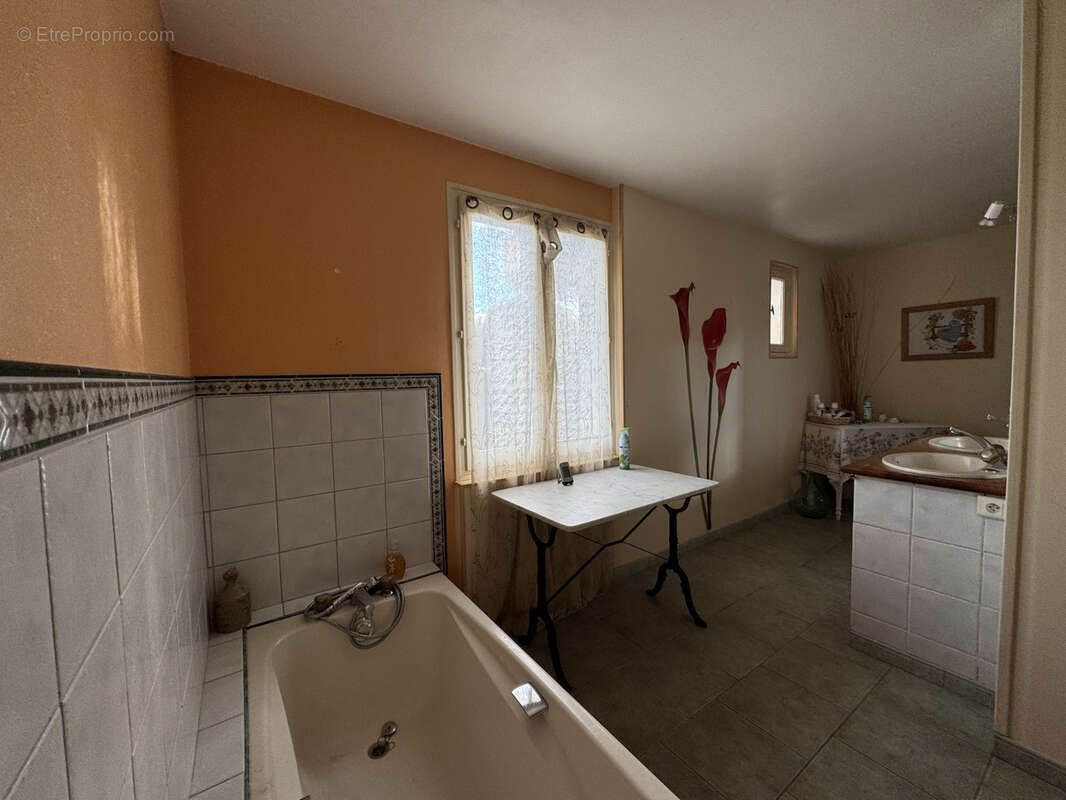 Maison à CUXAC-D'AUDE