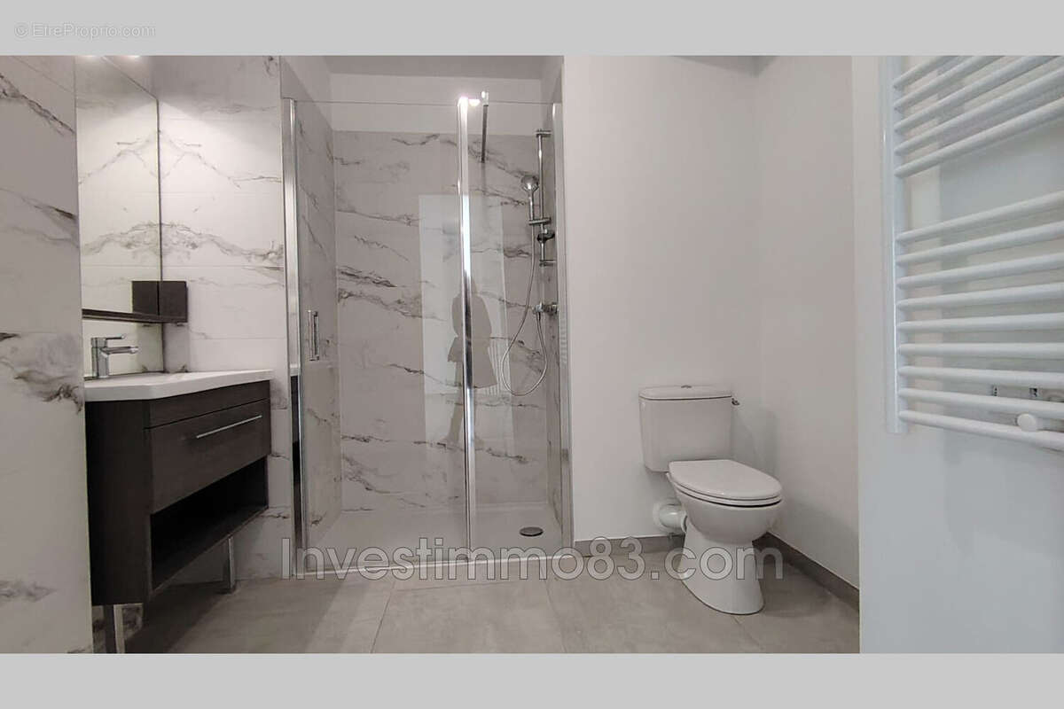Appartement à HYERES