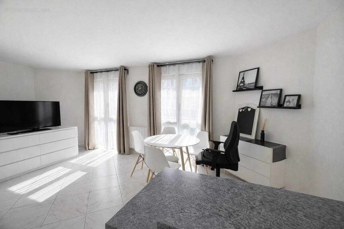 Appartement à CHAMPS-SUR-MARNE