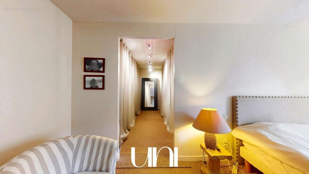 Maison à FLEURY-SUR-ORNE