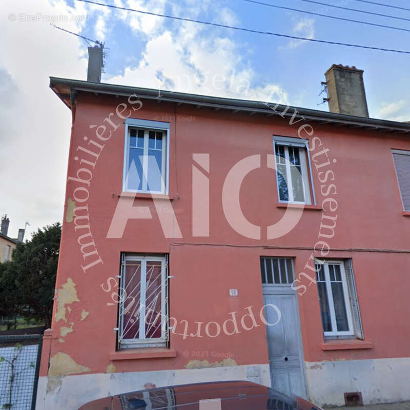 Appartement à DECINES-CHARPIEU