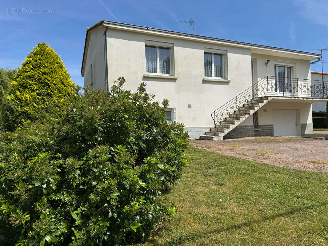 Maison à AIZENAY
