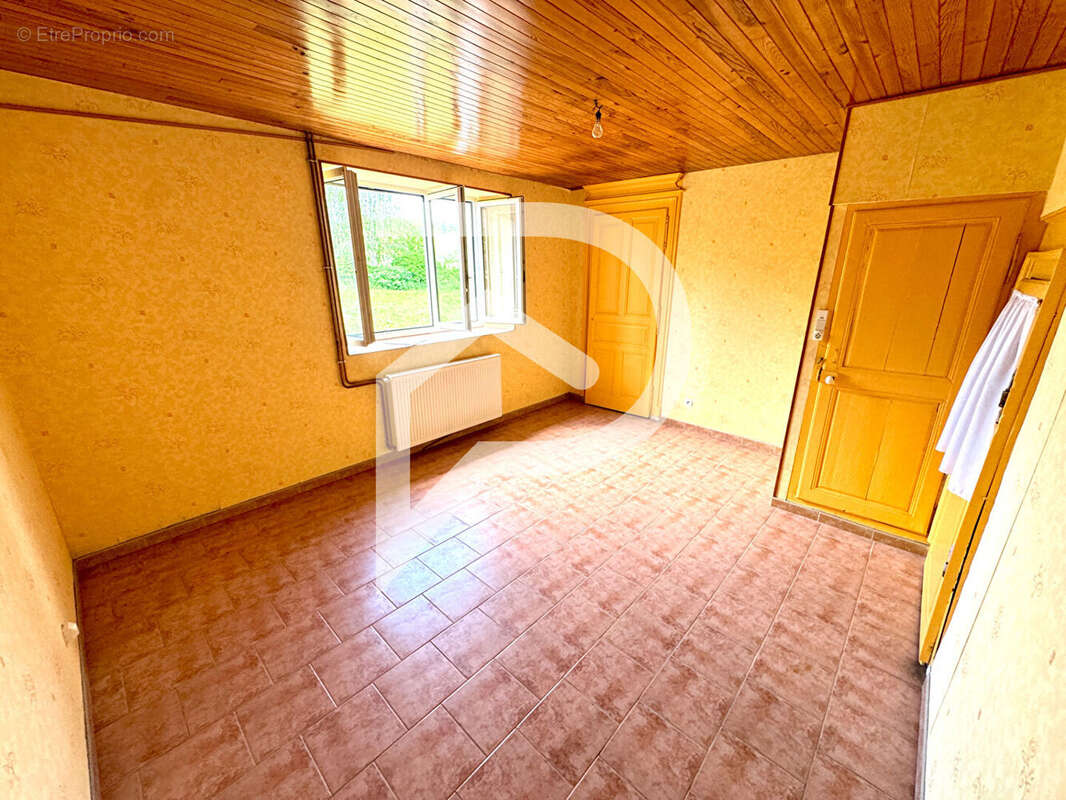 Maison à AMBONVILLE