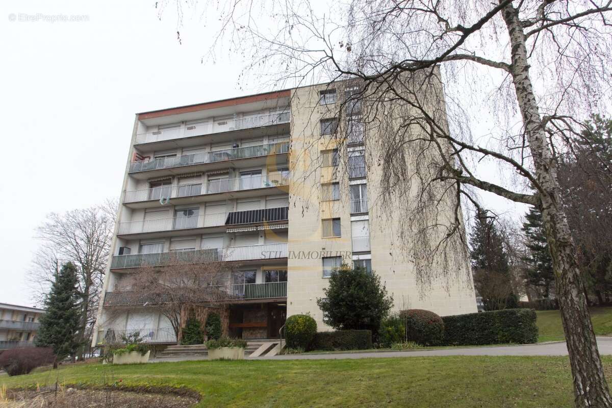 Appartement à RIS-ORANGIS