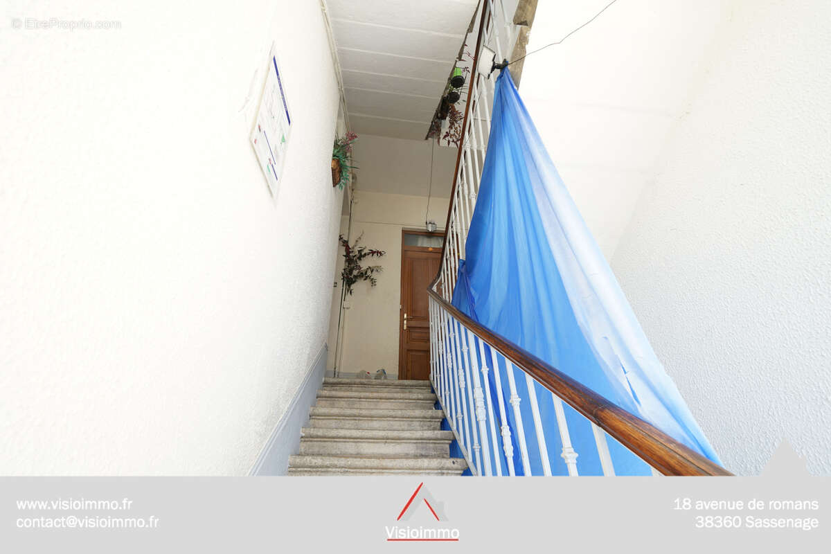 Appartement à LA TOUR-DU-PIN