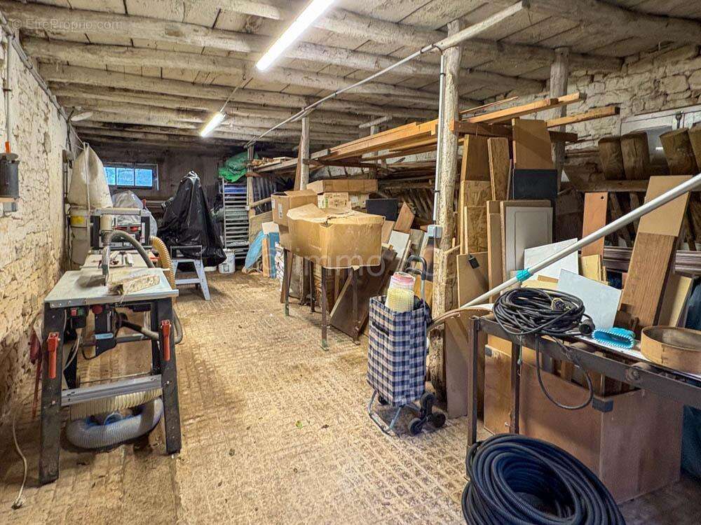 Maison à CHEF-BOUTONNE