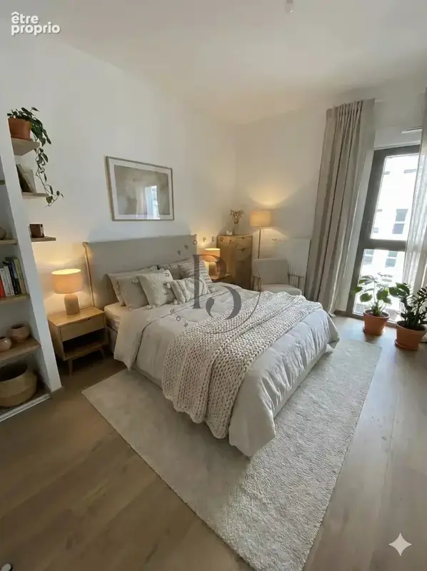BORDEAUX QUAI DE BRIENNE - Appartement vue Garonne avec ascenseur, terrasse et 2 parkings - photo 3