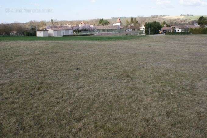 Terrain à TOURNECOUPE