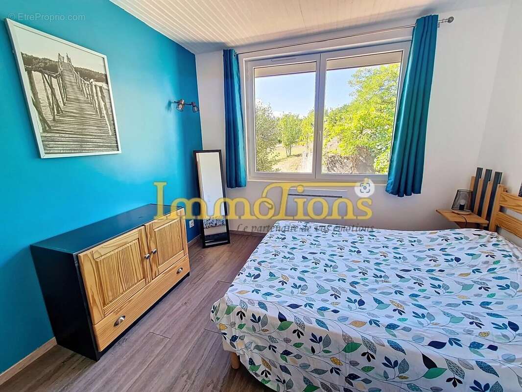 Maison à SAINT-BONNET-DE-CHAVAGNE