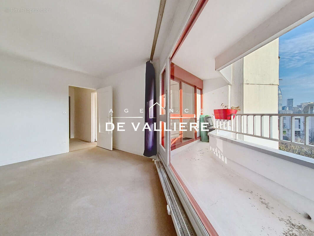 Appartement à NANTERRE