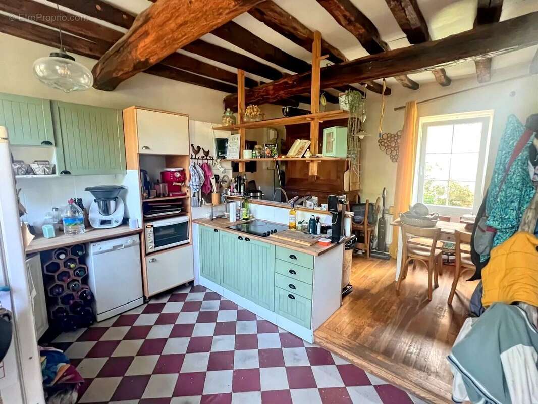 Maison à HOUDAN