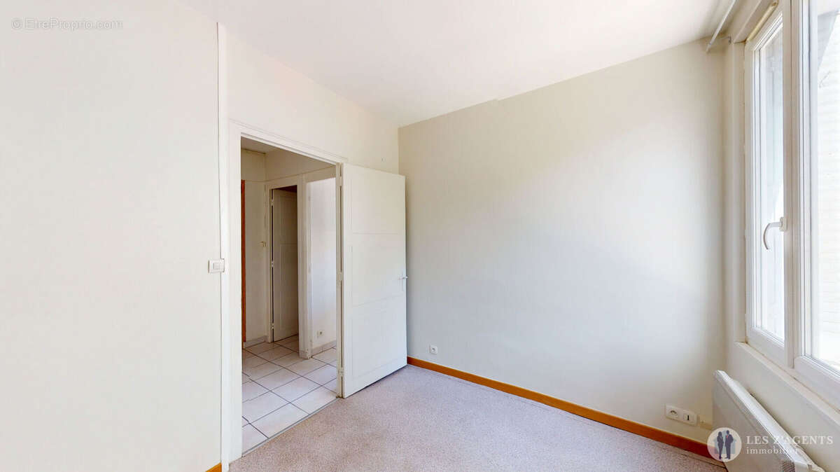 Appartement à SAINT-MARTIN-D'HERES
