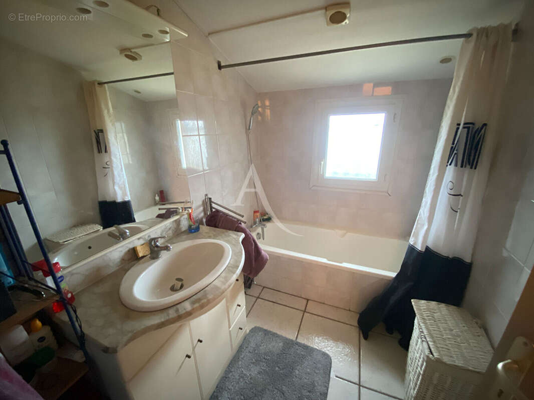 Appartement à FENDEILLE