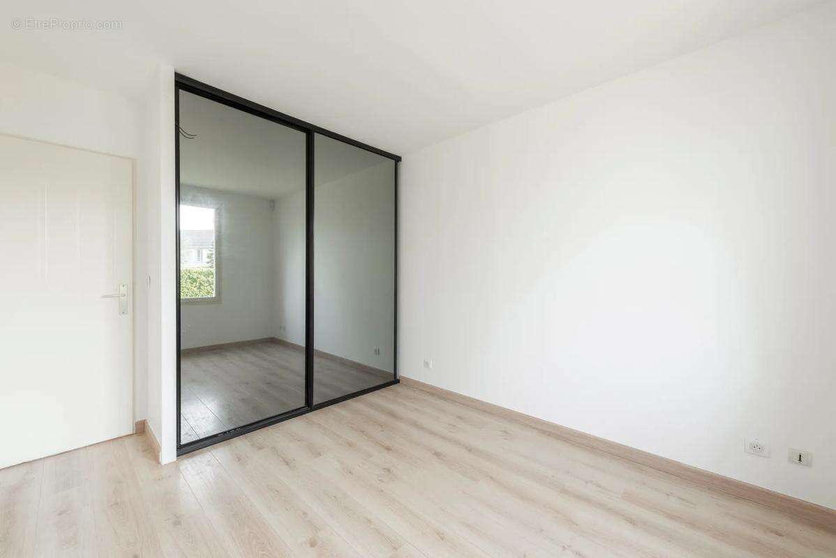 Maison à CLAYE-SOUILLY