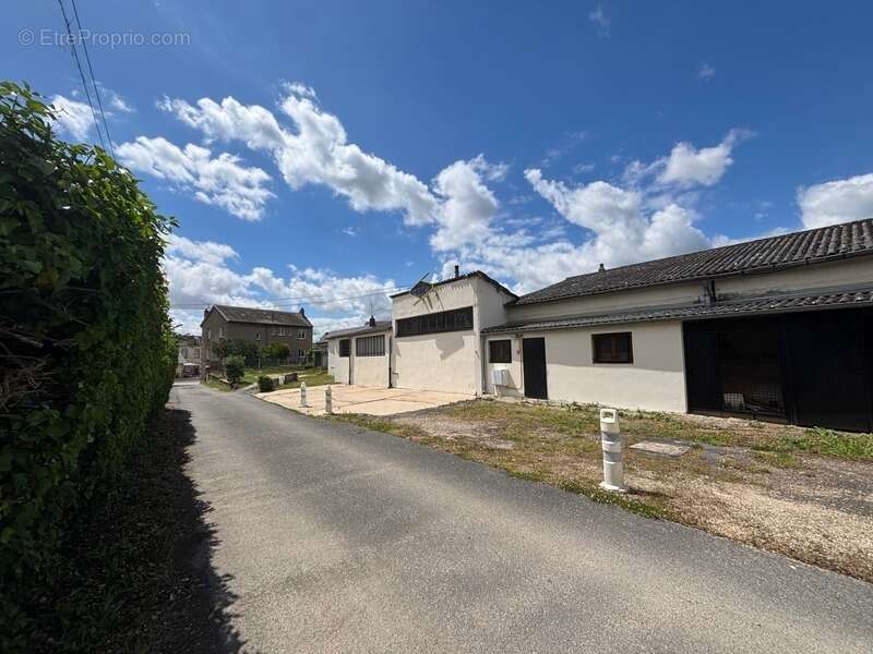 Local / Entrepôt / Atelier à vendre BOURGES (18) - photo 5