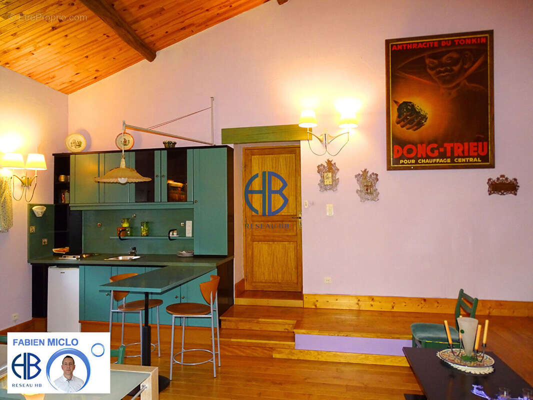 Maison à VILLETTE-SUR-AIN