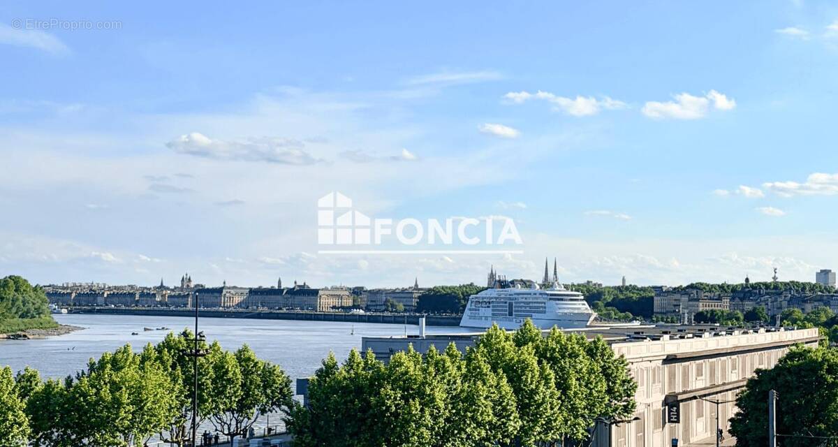 Appartement à BORDEAUX