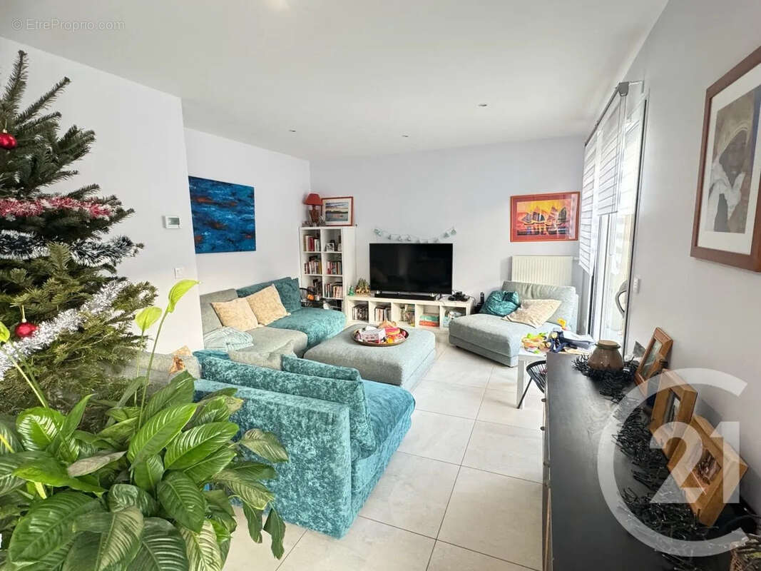 Maison à DAMMARTIN-EN-SERVE