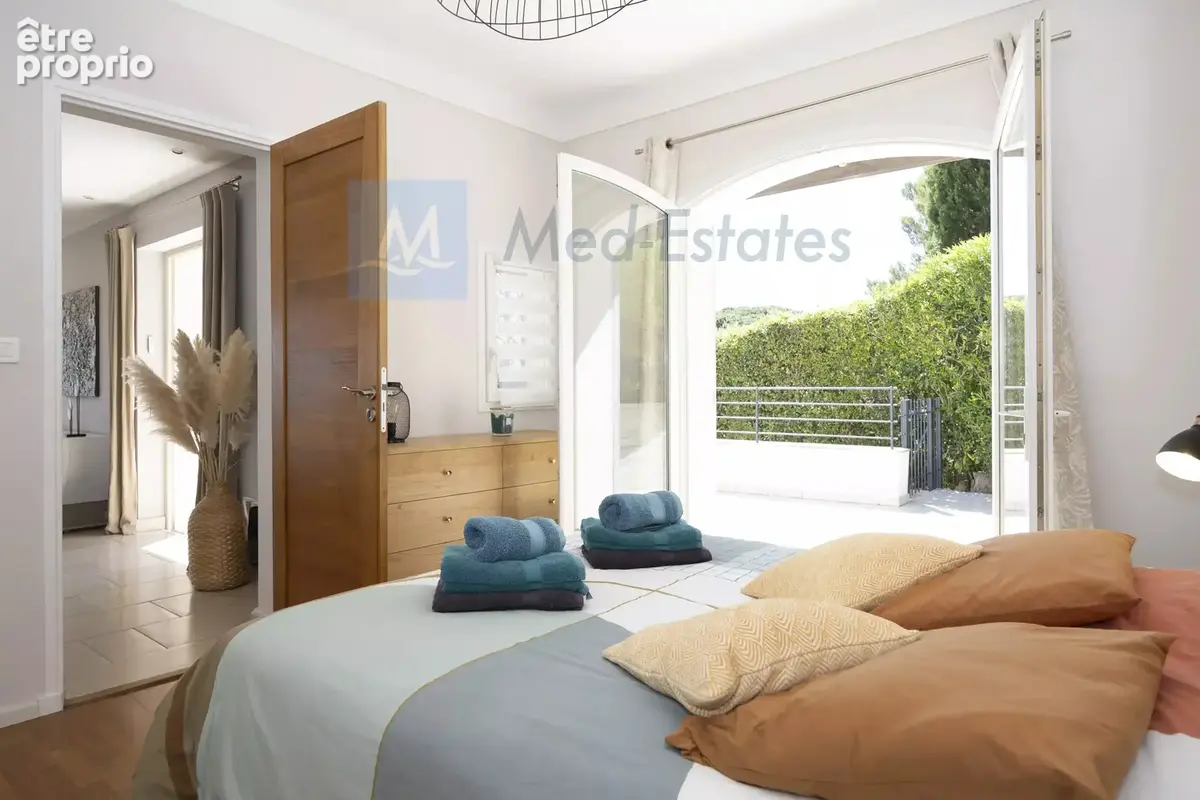 Rare - Sainte-Maxime - Villa vue mer panoramique  - 5 chambres - photo 9
