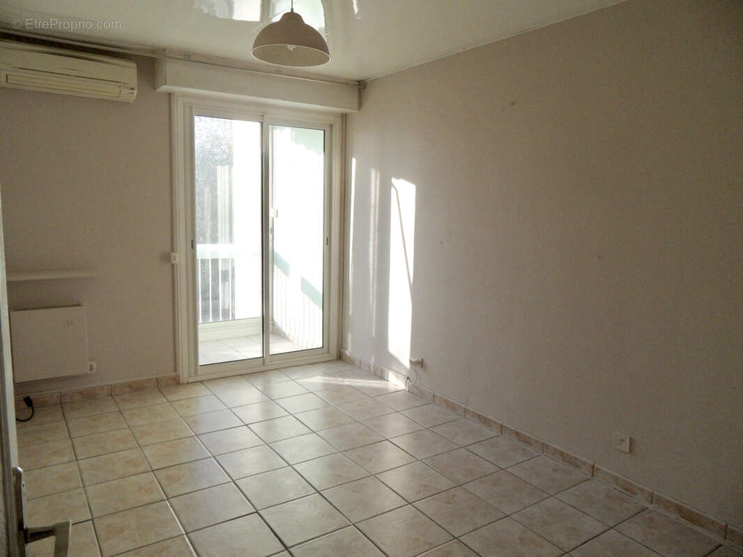 Appartement à MARSEILLE-15E