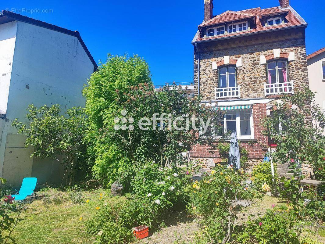 Maison à FONTENAY-SOUS-BOIS