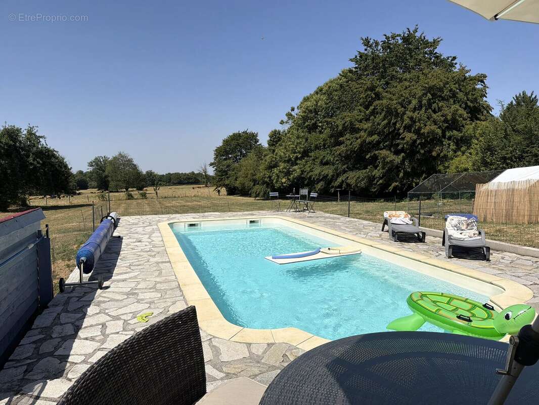 Une grande maison originale et fabuleuse, idéalement située à la campagne - photo 2