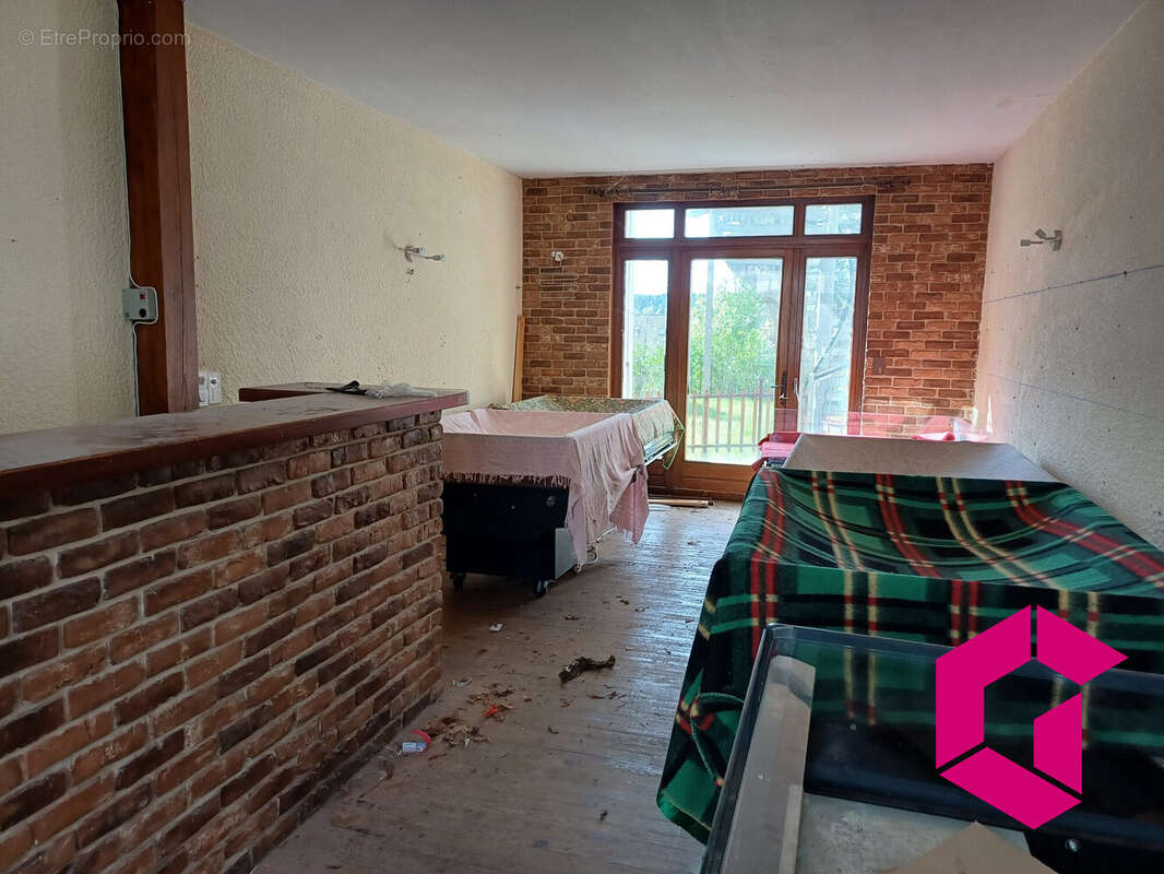 Appartement à LE CHAMBON-SUR-LIGNON