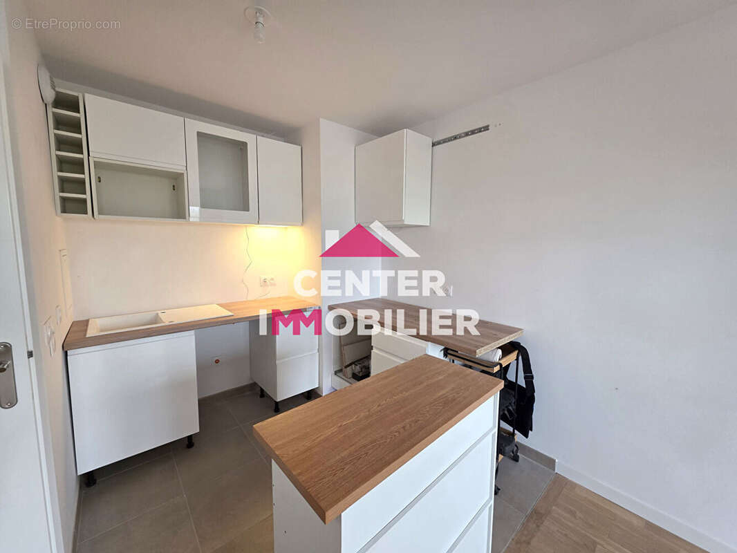 Appartement à SARTROUVILLE