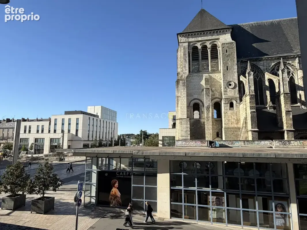Tours hyper centre  vue imprenable sur l'église saint-julien - photo 1