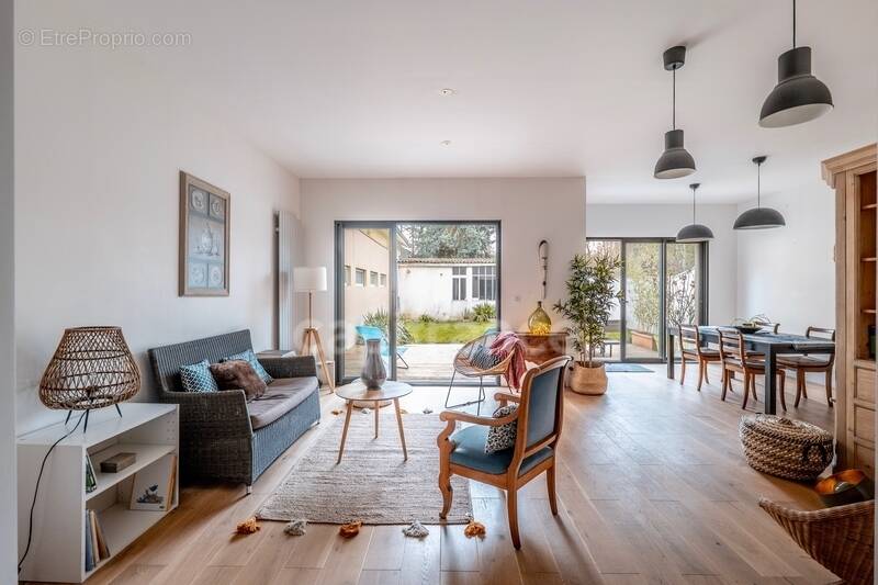 Maison à VERSAILLES