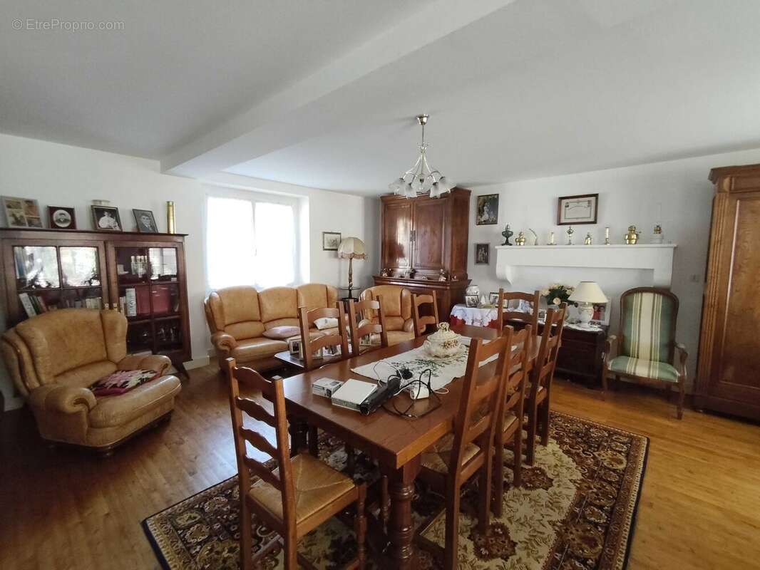 Maison à SAINT-LAURENT-DE-CERIS