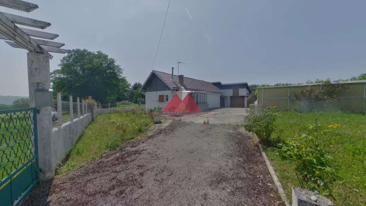 Maison à PANNESSIERES