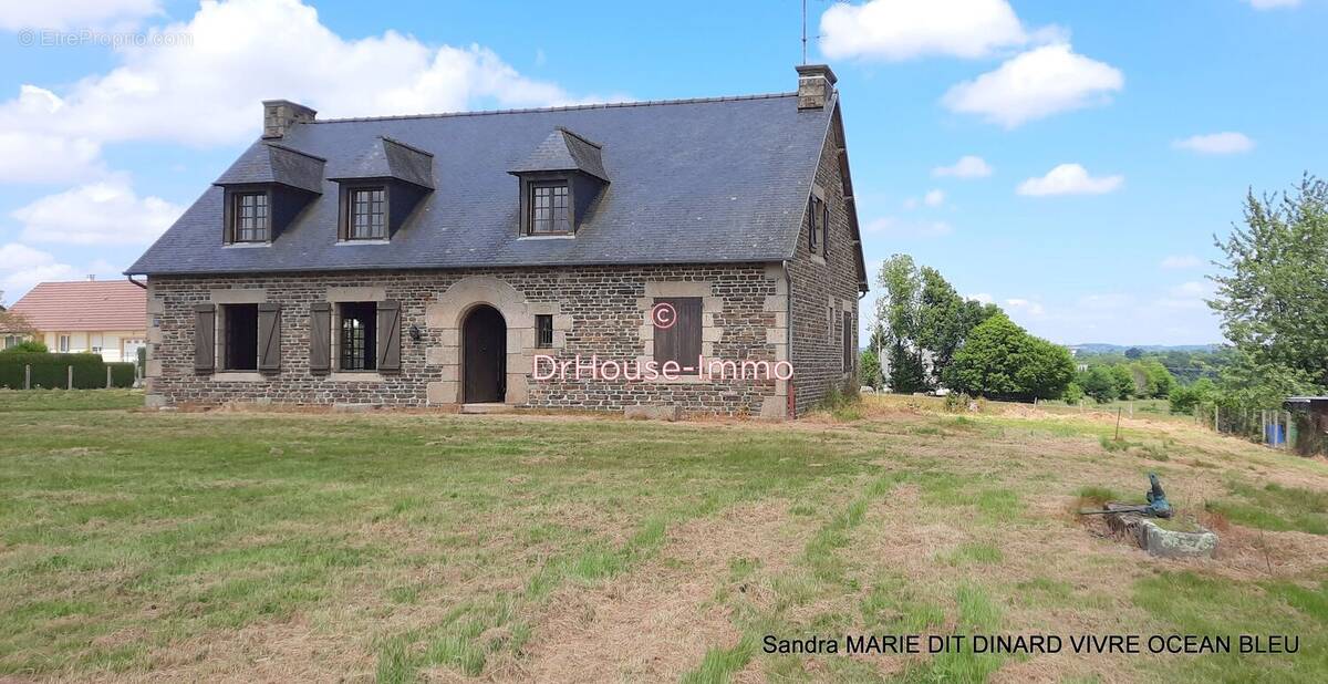 Maison 198 m² à Saint-Hilaire-Du-Harcouet  - photo 1
