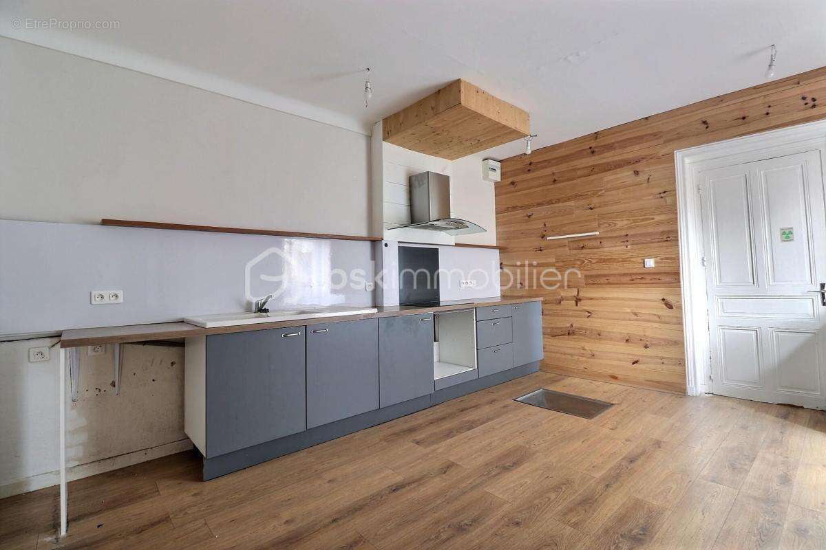 Maison 197m² Chabreloche 63250 - photo 13