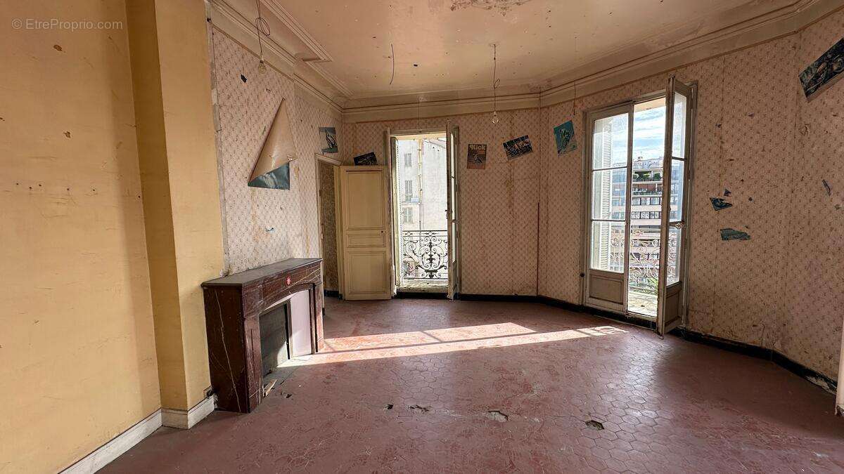 Autre à TOULON