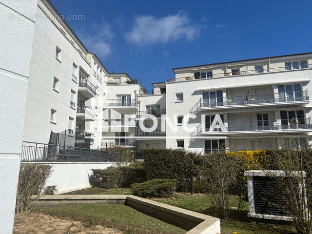 Appartement à SAINT-CYR-L'ECOLE