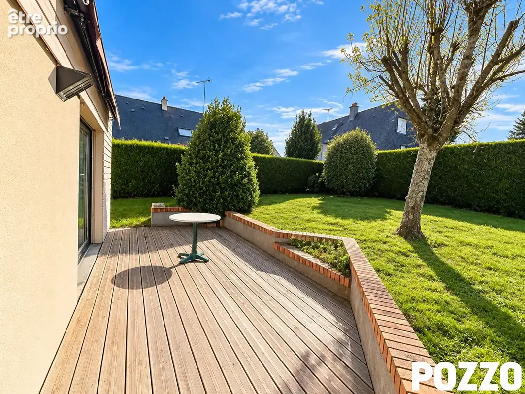 A Vendre - Saint Hilaire Du Harcouet - Maison 6 pièce(s) 128 m² - RARE A LA VENTE - CENTRE-VILLE - GARAGE - JARDIN - photo 15