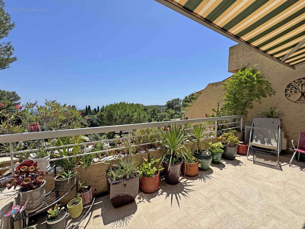 Vence - 2 pièces de 69,2 m2, terrasses de 22 m2 - Vue mer - photo 9