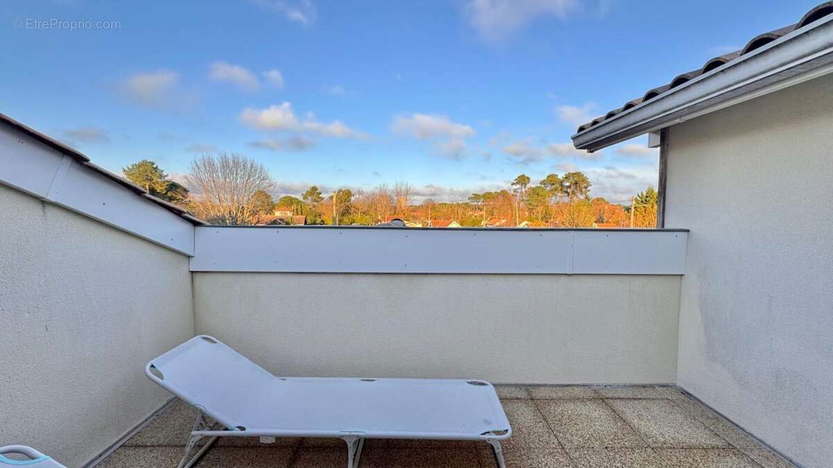 Tres beau t3 duplex avec 2 terrasses et garage ! - photo 13