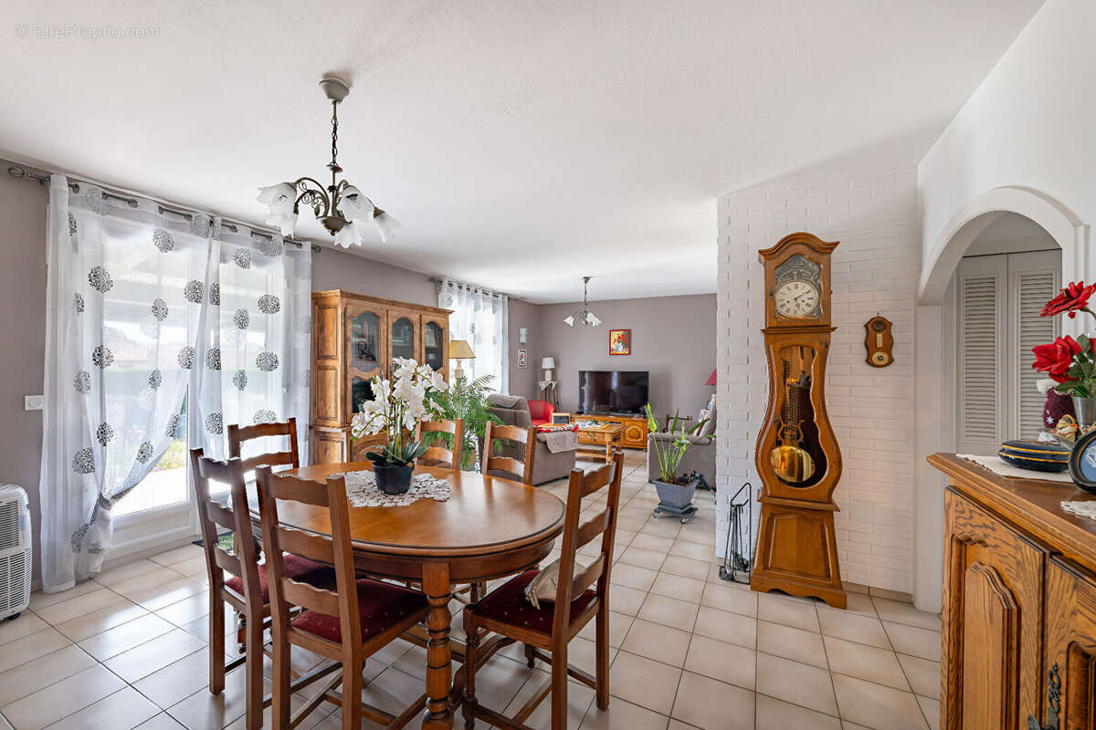 Maison à SAINTE-FLORINE