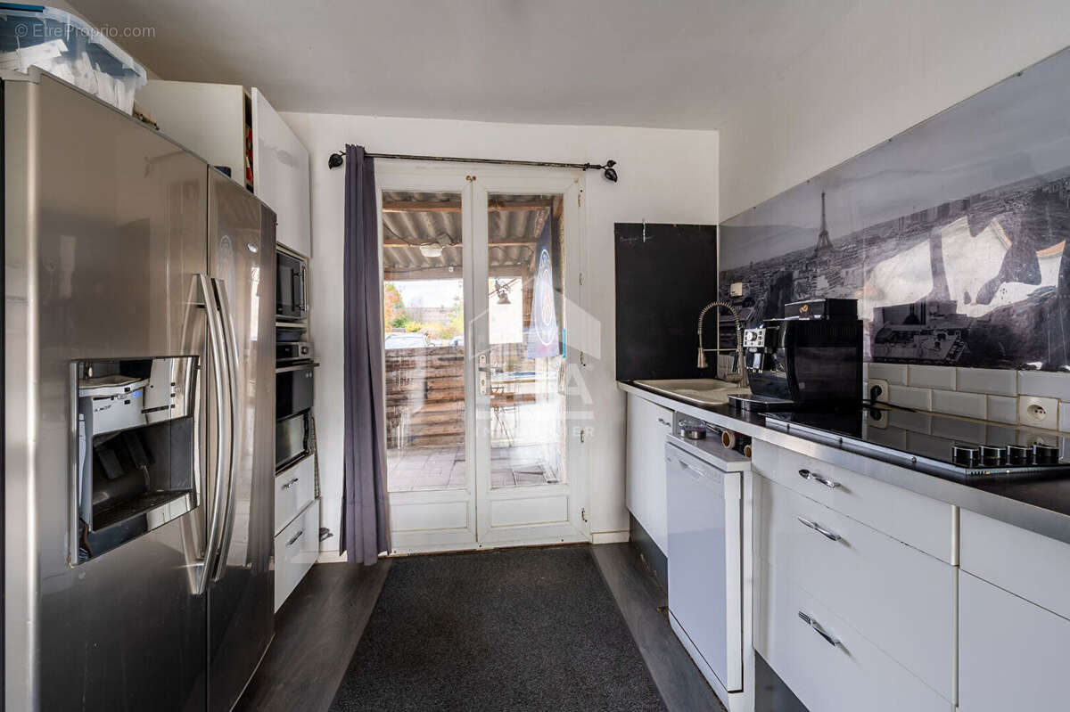 Maison à SAINT-GERMAIN-LES-ARPAJON